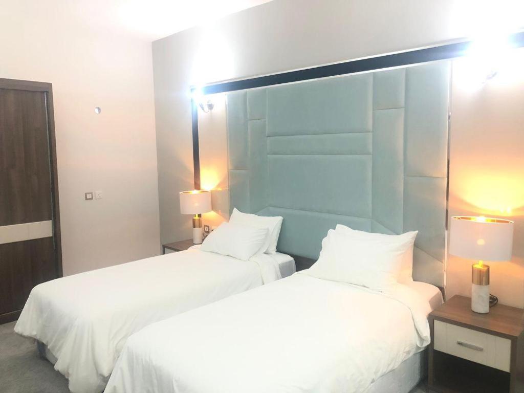 Alazmi Hotel Dubai Exterior photo